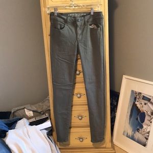 American Eagle skinny jeans size 4 camo green